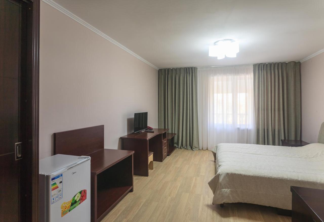 Sunkar Hotel Almaty Esterno foto